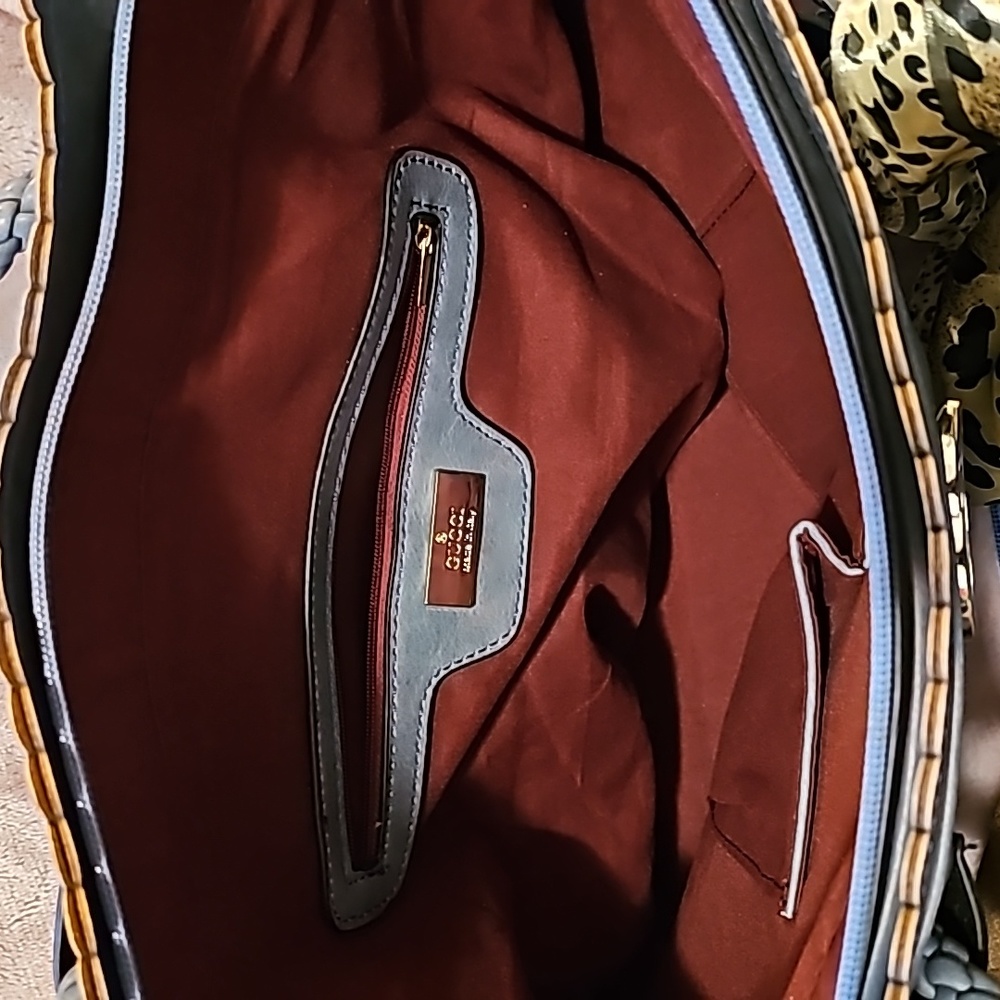 Purse - Picture 3 of 3